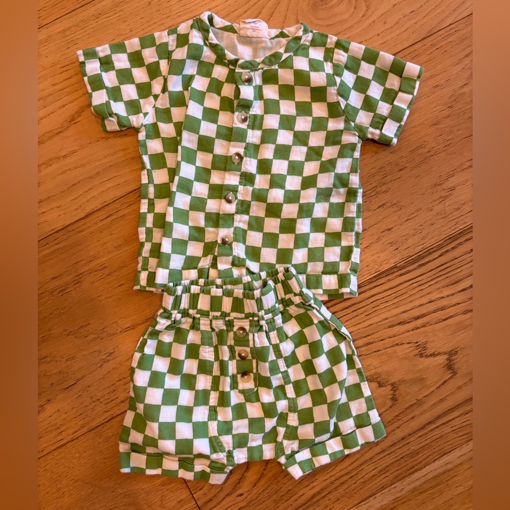 Siix “Finley” Lime Checkerboard Set / 12-18M
